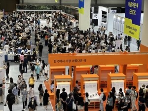 Seoul International Book Fair presses on without state funding