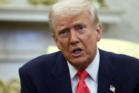 Trump threatens 200% wine tariff if EU does not remove whiskey tariff