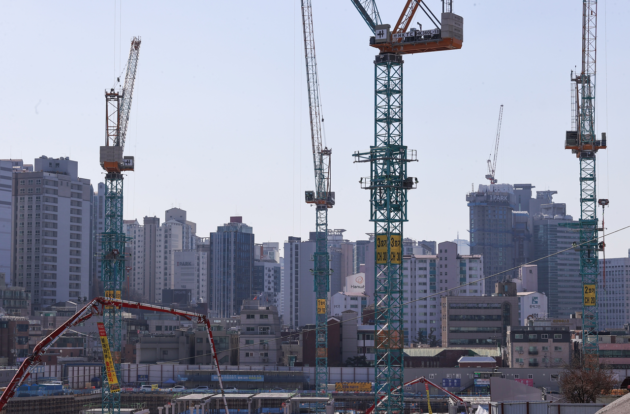 This undated file photo shows a construction site. (Yonhap)