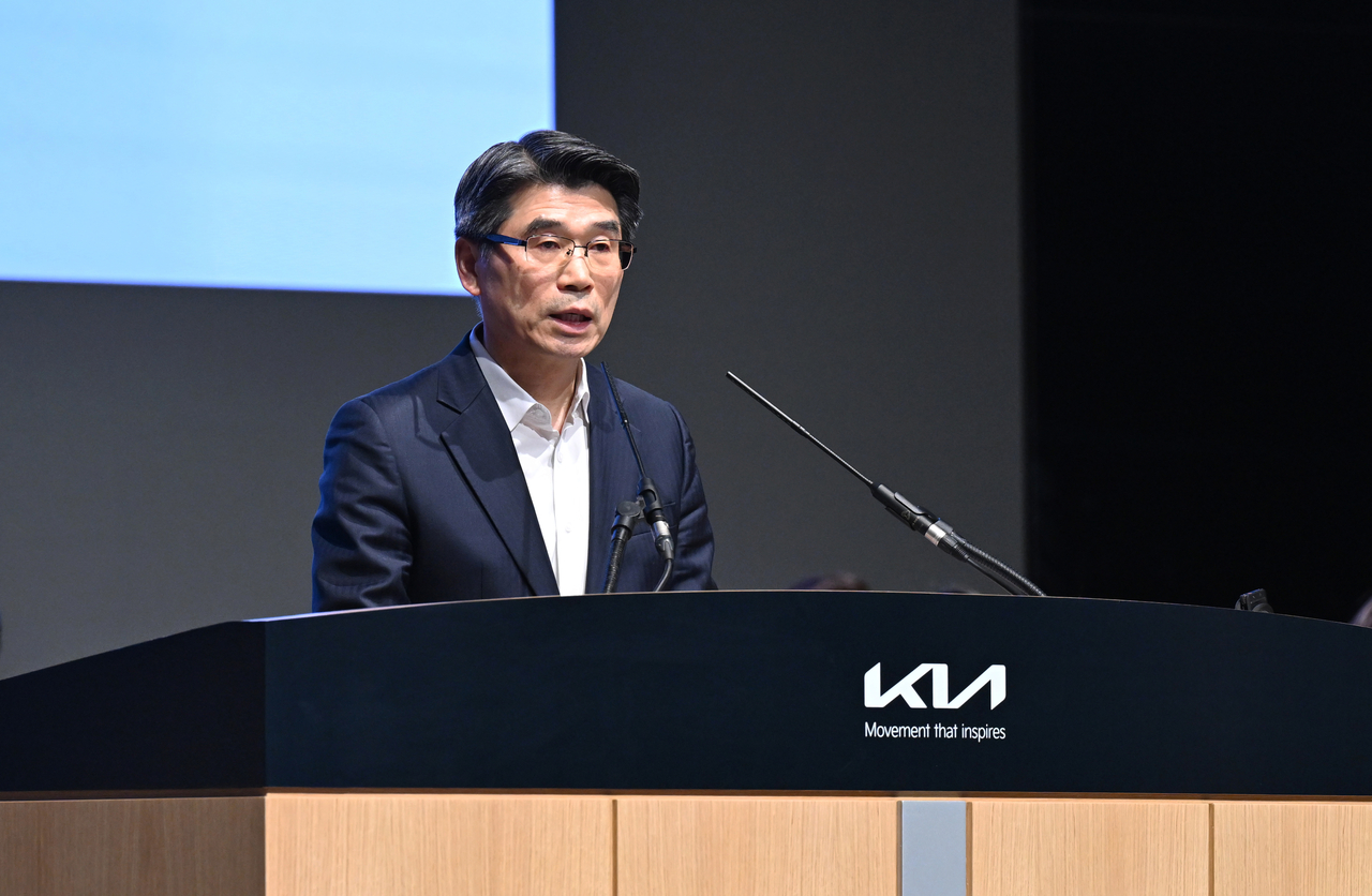 Kia CEO Song Ho-sung speaks during a general meeting of shareholders at El Tower in Seoul on Friday. (Hyundai Motor Group)