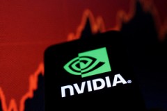 ‘AI 대장주의 귀환?’ 엔비디아 5.2% 올라 120달러선 회복…테슬라도 3.86% 상승 [투자360]