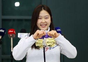 Speed skater Kim Min-sun wins 500m bronze at world championships