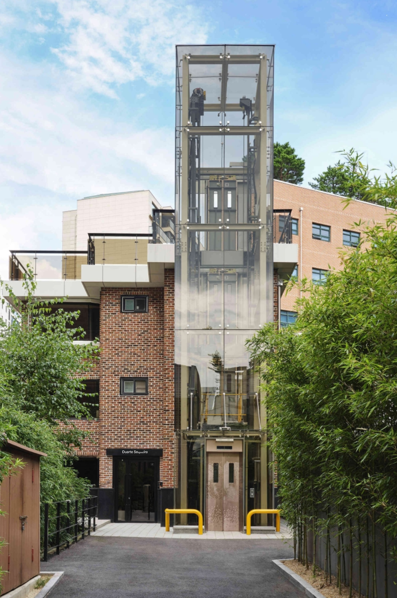 A view of Duarte Sequeira in Seoul in Hannam-dong, Yongsan-gu, Seoul (Courtesy of the gallery)