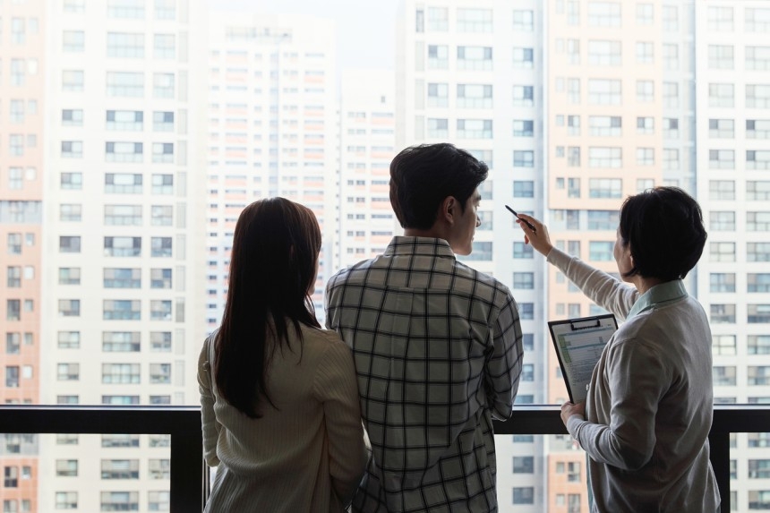 주택시장이 2022년 하반기 이후 상승과 하락을 반복하는 상황이 지속되고 있는데 이러한 시장 흐름이 올해도 이어질 것이라고 전망이 나온다. 게티이미지뱅크