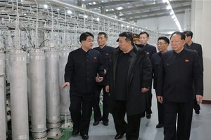 北 “G7부터 핵포기하라…北 핵보유국 지위 영원”