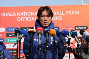 S. Korea coach takes shot at Bayern Munich for failing to protect center back Kim