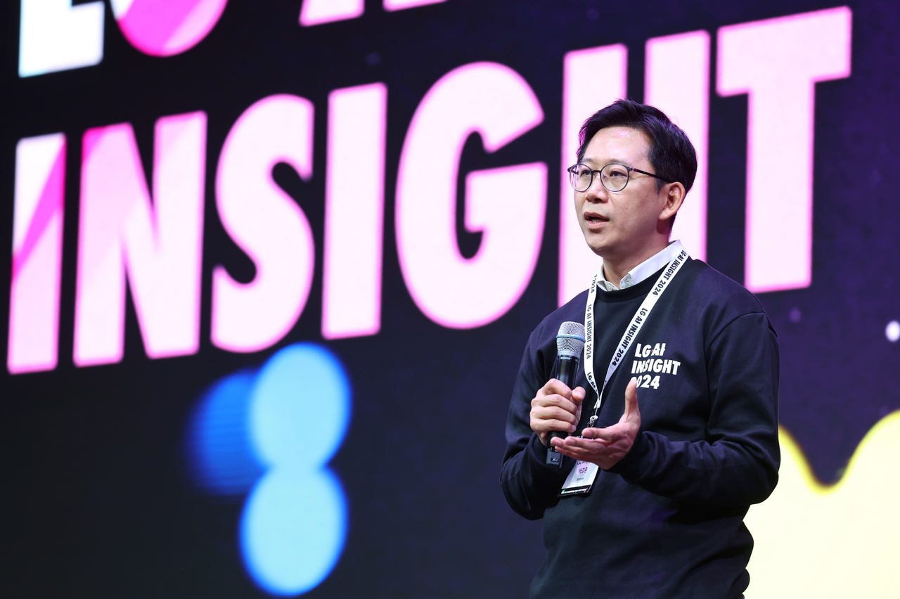 Bae Kyung-hoon, head of LG AI Research, presents LG Exaone Deep, Korea's first reasoning AI model, at this week's Nvidia GTC held in San Jose, California, Tuesday. (LG Corp.)