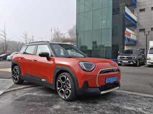 MINI 전동화 모델 타보니…펀드라이빙은 ‘에이스맨’, 정숙성은 ‘컨트리맨’[시승기 - MINI 일렉트릭 패밀리]