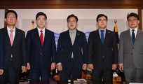 여야 “3월 중 추경 정부에 요청하기로 합의”