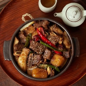 Braised beef short ribs