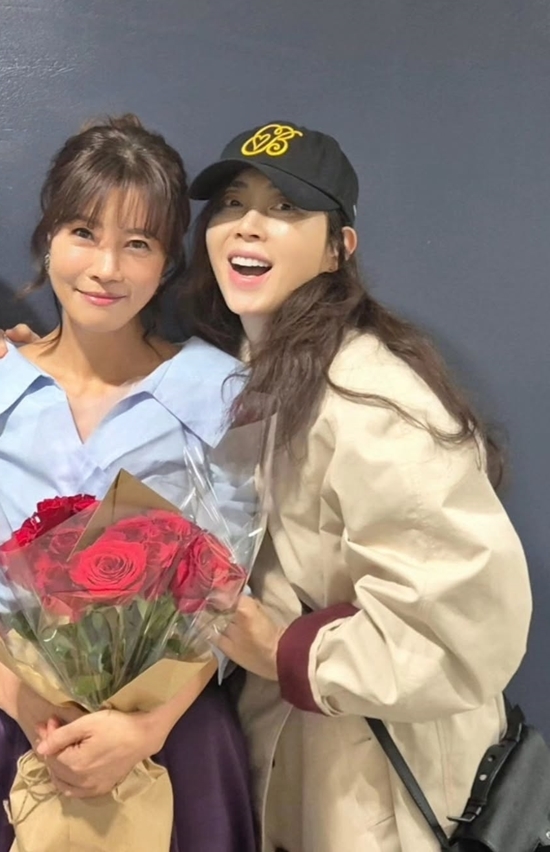 사진=송윤아 채널