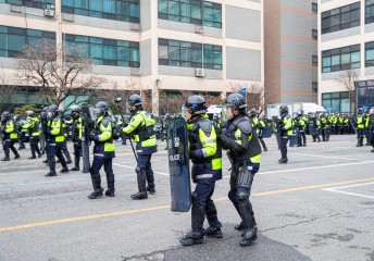 Police to deploy 14,000 riot officers on day of Yoon's impeachment ruling