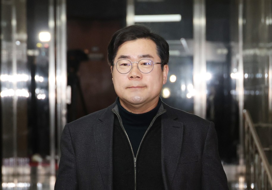 고심 깊어진 민주, 심야 지도부 회의 계속…“최상목 탄핵 대응 논의”