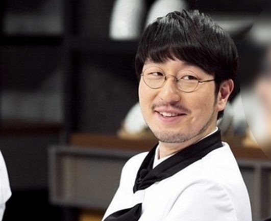 방송 촬영 중인 토토사이트 통장 묶는법 셰프. 방송화면 캡처