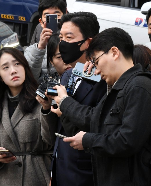 ‘尹 호위무사’ 김성훈·이광우 돌아온다…구속영장 기각 [세상&]