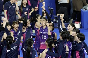 ‘배구 여제’ 김연경 라스트댄스…“통합 우승으로 마무리 했으면”