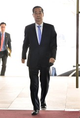 한덕수 총리 탄핵 기각…87일만에 대행 복귀