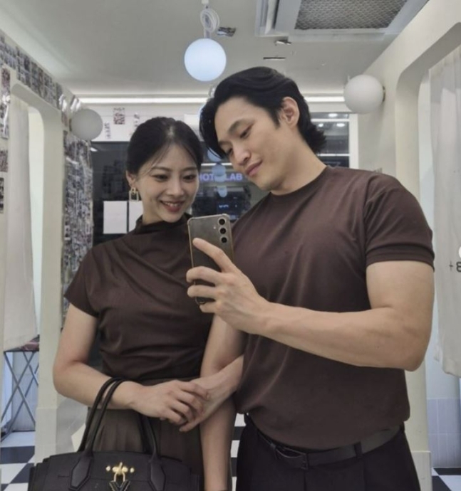 10기 옥순, 유현철 채널