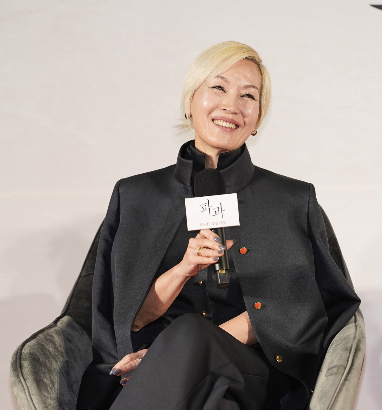 Lee Hye-young speaks at a press event for "The Old Woman with the Knife" at Lotte Cinema Konkuk University on Thursday. (Next Entertainment World)