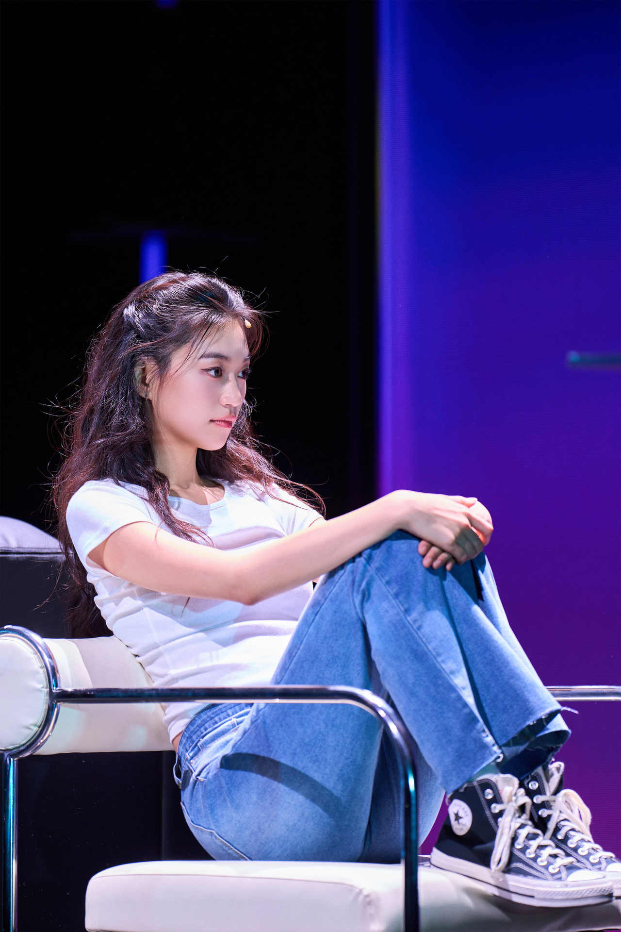 Kim Do-yeon portrays the enigmatic con artist Anna in the play "Anna X." (Gleam Company)