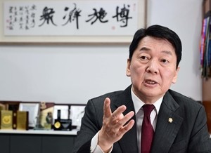 Interview: 'Yoon won't last a year in office, even if impeachment is dismissed'