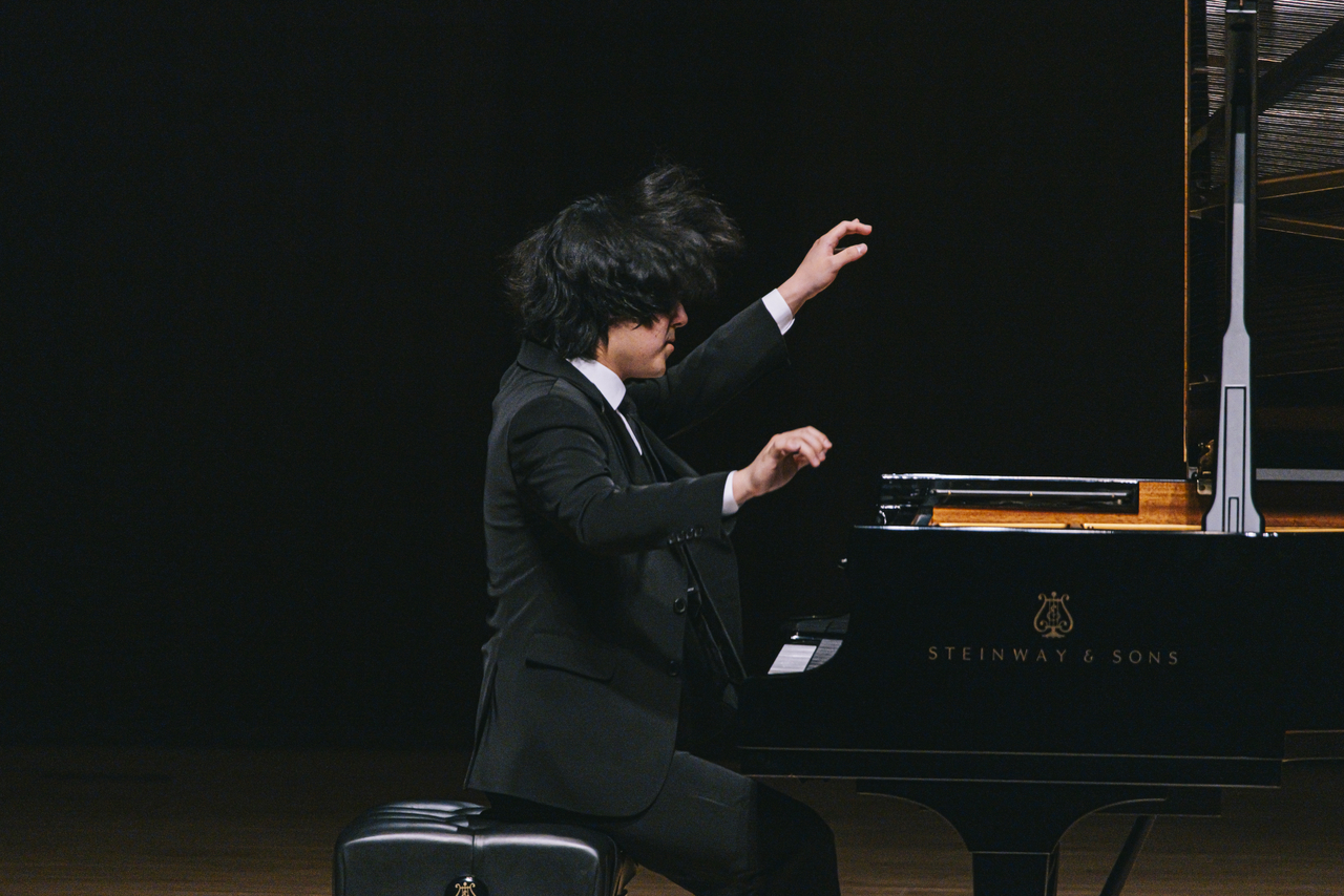 Pianist Lim Yunchan performs a recital at the Tongyeong Concert Hall in Tongyeong, South Gyeongsang Province, Sunday. (TIMF)