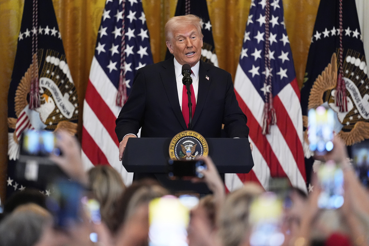 US President Donald Trump speaks in Washington on March 26 (AP-Yonhap)