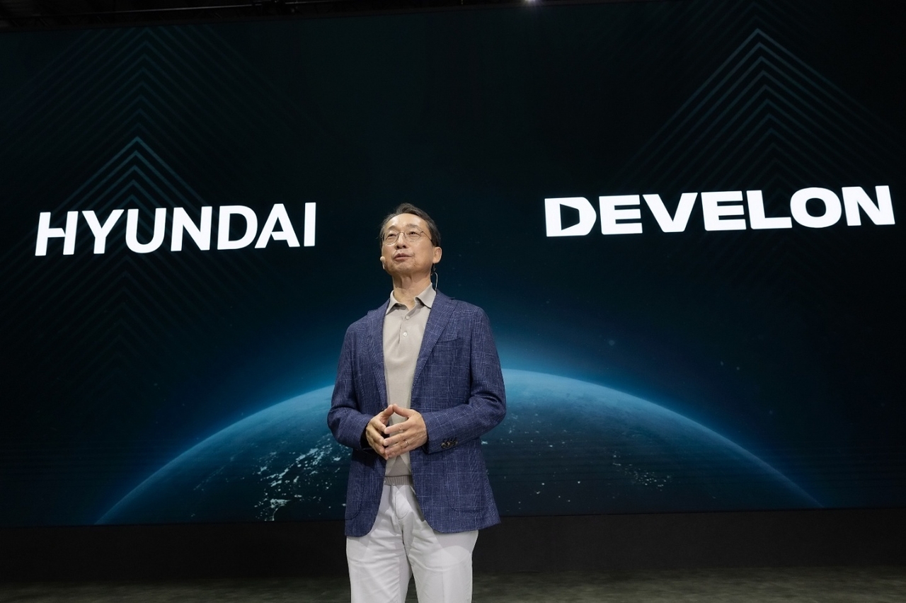 Cho Young-cheul, CEO of HD Hyundai XiteSolution, speaks during a press conference at the 2025 Seoul Mobility Show at Kintex in Goyang, Gyeonggi Province, Thursday. (HD Hyundai)