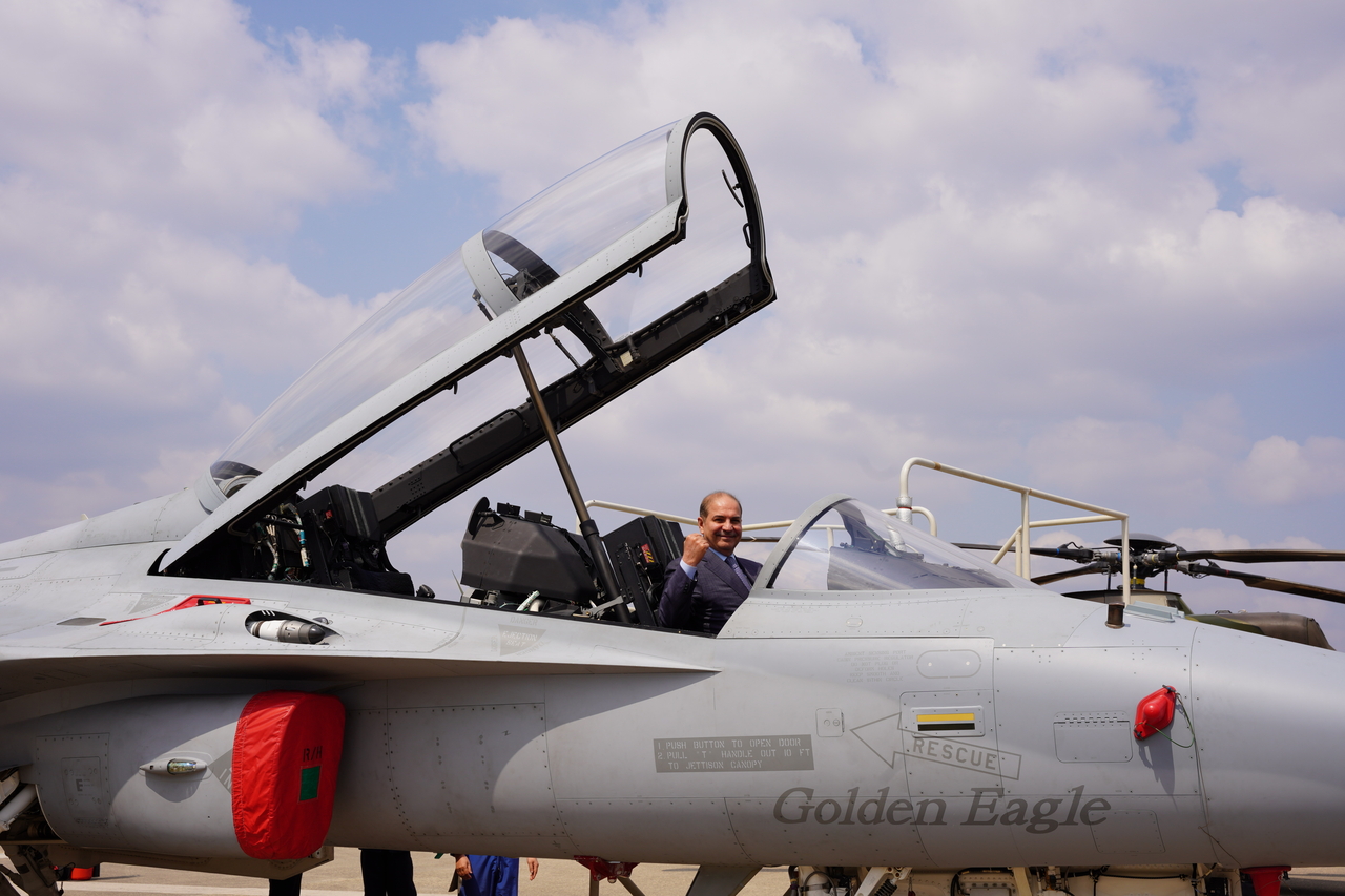 Saudi Ambassador to South Korea Sami M. Alsadhan boards an FA-50 light combat aircraft on the tarmac during the diplomatic corps' visit to Korea Aerospace Industries in Sacheon, South Gyeongsang Province, on Thursday. (Republic of Korea Ministry of Foreign Affairs via KAI)