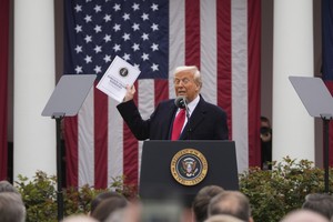 Govt. to hold emergency meeting as US announces 25% reciprocal tariffs on S. Korea