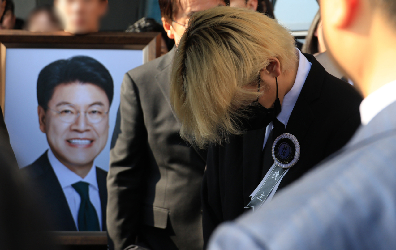 양심적으로 살았는데” 장제원 유서 공개됐다 “상처받은 분 있다면 용서 구한다” - 헤럴드경제