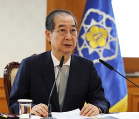 Prime minister commits to stability ahead of power transition