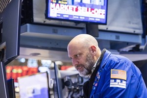 Recession fears engulf Wall Street on tariff retaliation