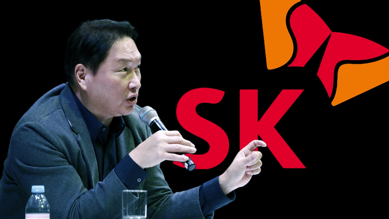 최태원 SK회장이 지난 1월 8일(현지시간) CES 2025가 개최된 미국 라스베이거스에서 기자간담회를 갖고 있다. [SK 제공]