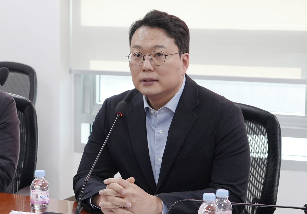 개혁신당 천하람 원내대표 겸 당 대표 권한대행이 21일 국회 의원회관에서 열린 1차 전국 당협위원장 간담회에서 발언하고 있다. 2025.2.21 [개혁신당]