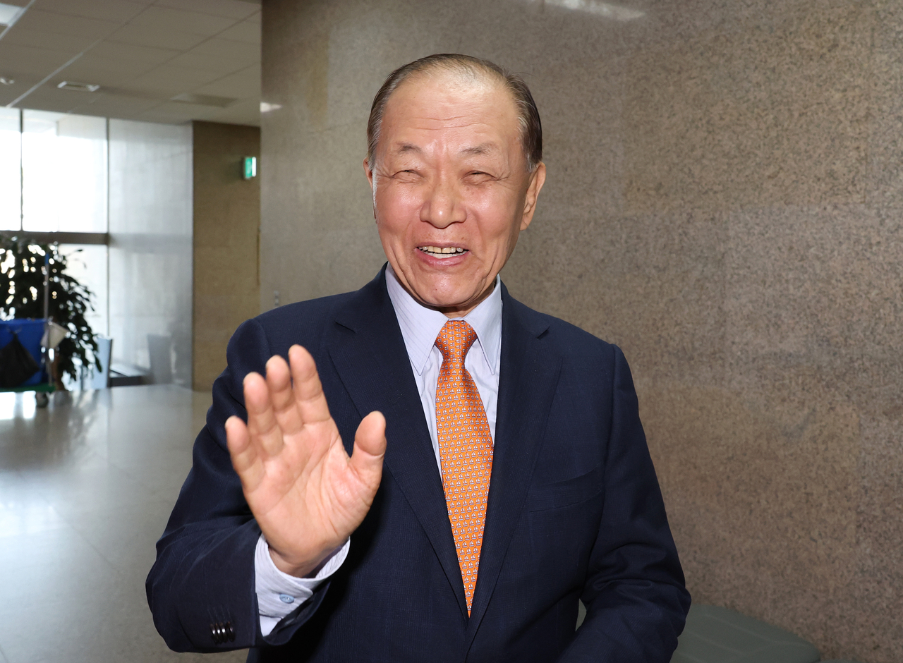 Hwang Woo-yea, former leader and former education minister, has been appointed head of the People Power Party's committee for managing the presidential election. (Yonhap)