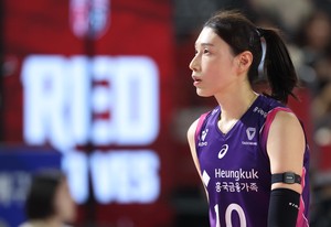 라스트 댄스의 엔드 게임…김연경, 벼랑 끝에서 우승컵 들까