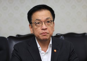 Korea to roll out W10tr extra budget next week