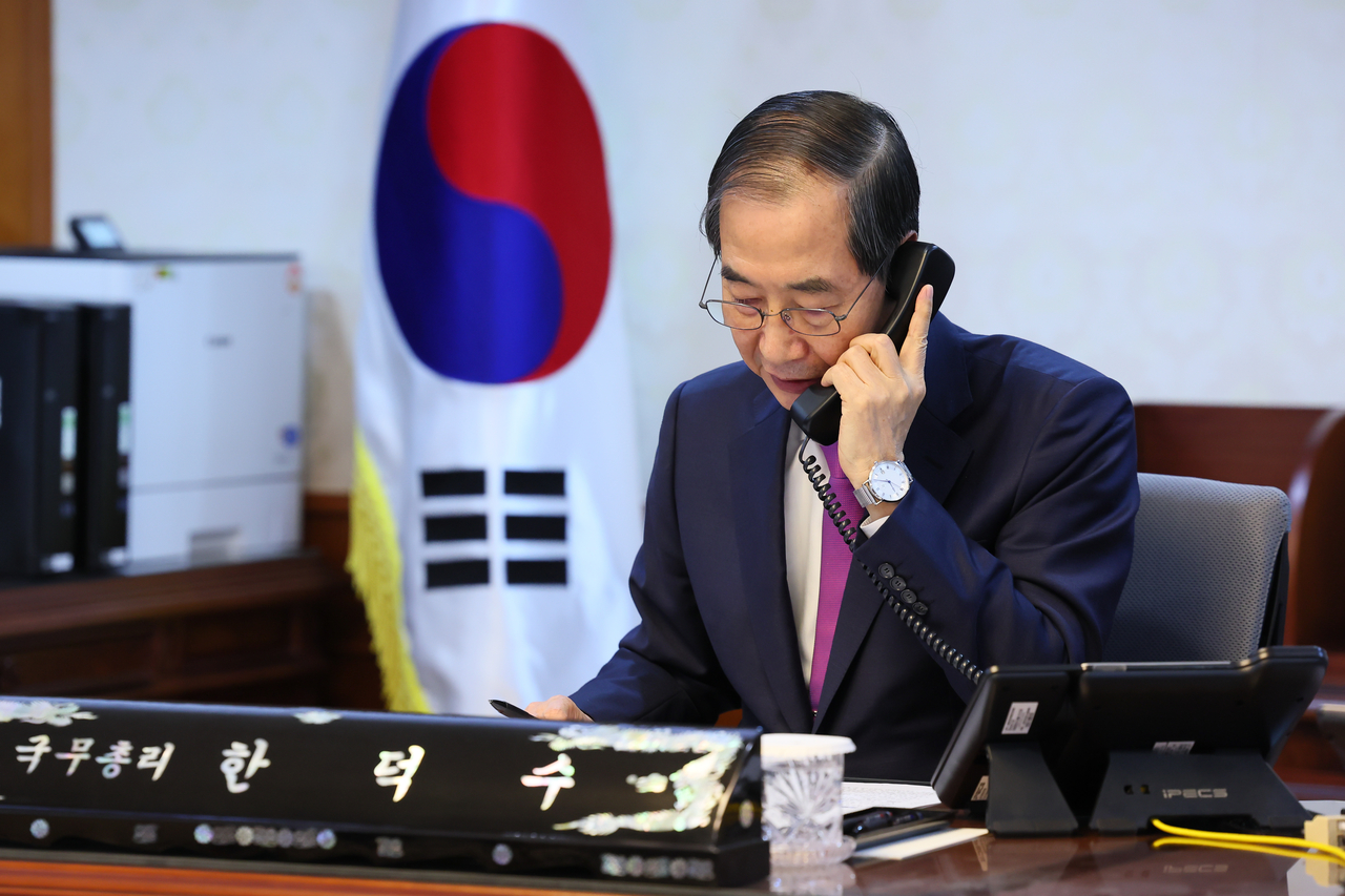Acting President and Prime Minister Han Duck-soo (Yonhap)