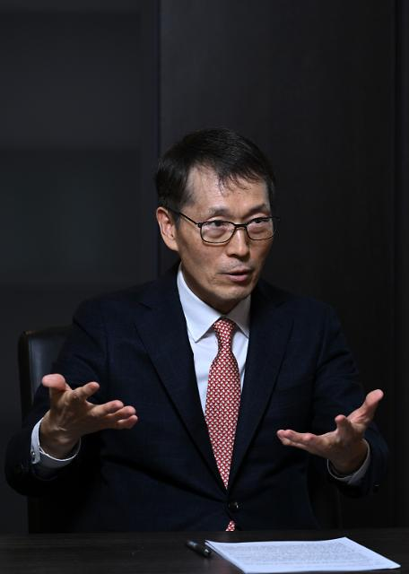 강남훈 서울모빌리티쇼 조직위원장이 헤럴드경제와의 인터뷰에 응하고 있다. [임세준 기자]