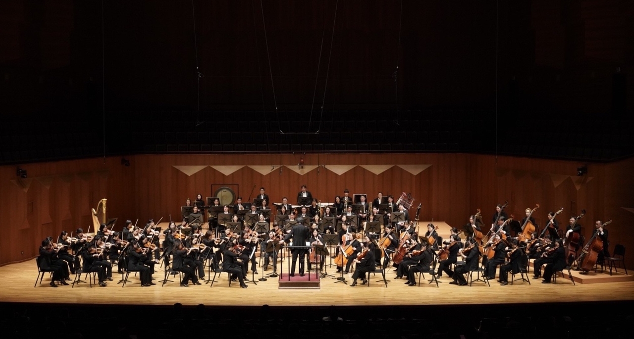 Cheongju Philharmonic Orchestra performs at the Seoul Arts Center April 1 as part of this year's Orchestra Festival. (SAC)
