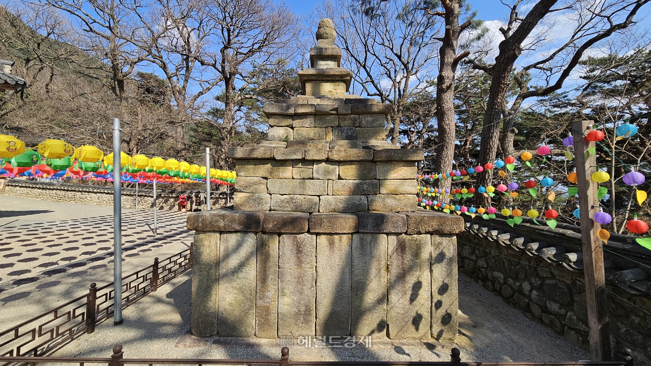 화엄석탑