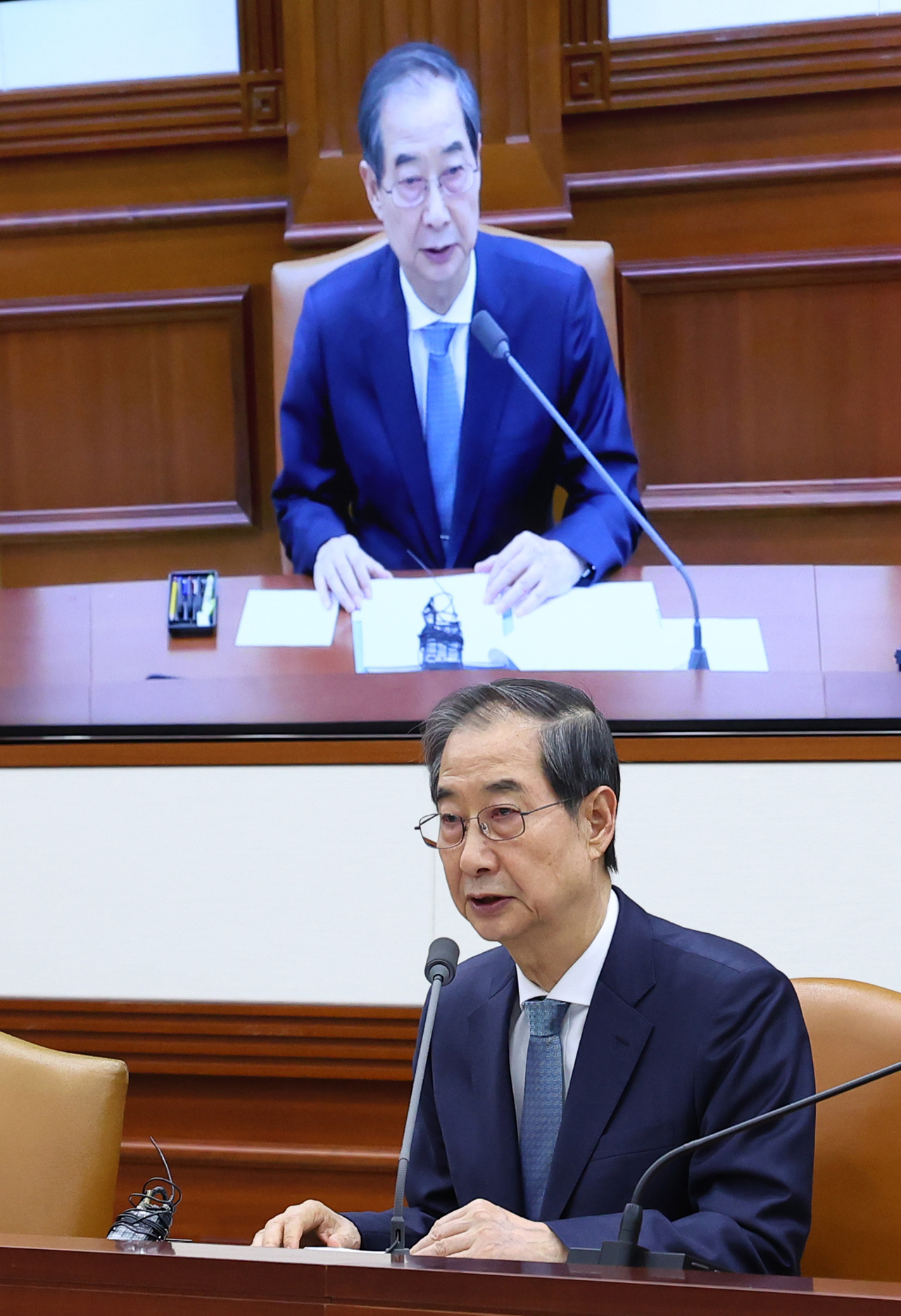 한덕수 대통령 권한대행 국무총리가 10일 정부서울청사에서 국정현안관계장관회의를 하고 있다. ［연합］