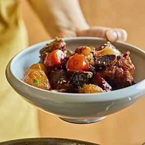 Braised pork ribs