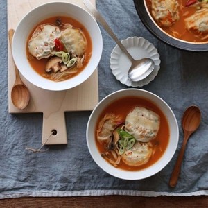 Dumpling hot pot