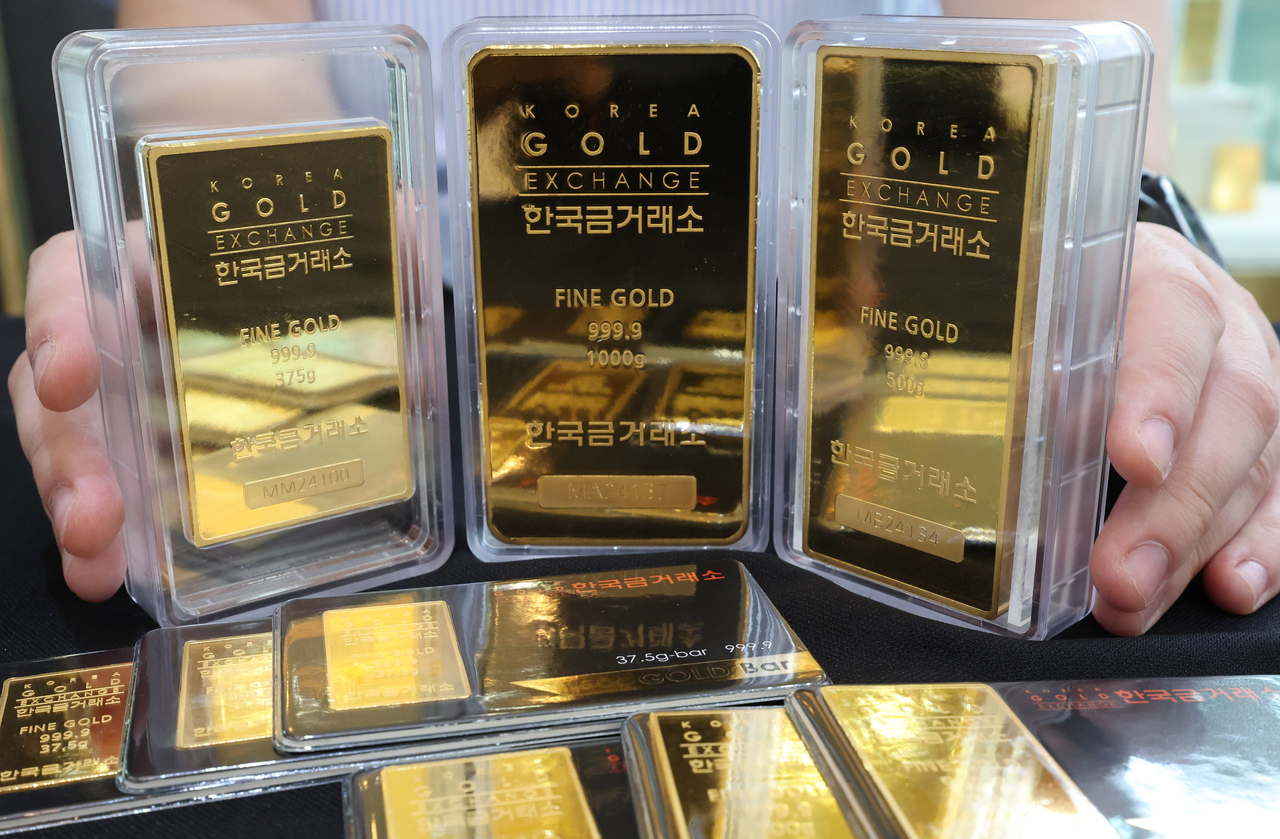 Gold bullions displayed at the Korea Gold Exchange (Newsis)