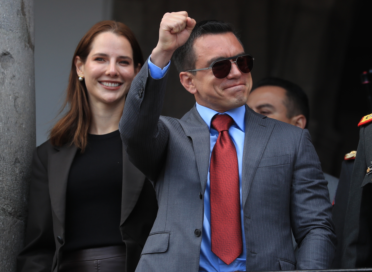 Ecuador's President Daniel Noboa (right) gestures next to his wife at a ceremony in Quito, Ecuador, Tuesday. (EPA-Yonhap)