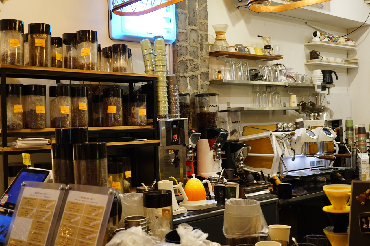 Doppio Roastery (Kim Da-sol/The Korea Herald)