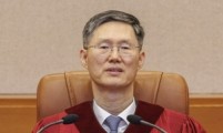 尹 탄핵 선고 늦어진 이유…퇴임 앞둔 문형배, 직접 입 열었다
