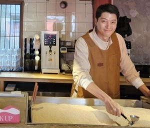 “잘되는 꼴 보기 싫어”…이동건 카페에 뿔난 인근 사장들, 왜?